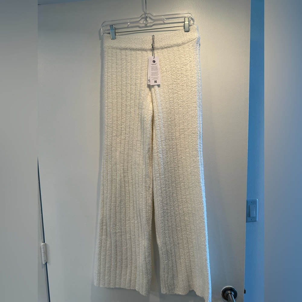 NWT UGG Terri Pant Rib in Cream